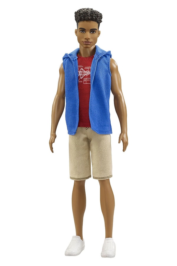 5. Обновленная коллекция игрушек включает в себя Кенов на любой вкус: худого, полного, накаченного, голубоглазого, с «гулькой» на голове, афроамериканца, азиата и даже хипстера