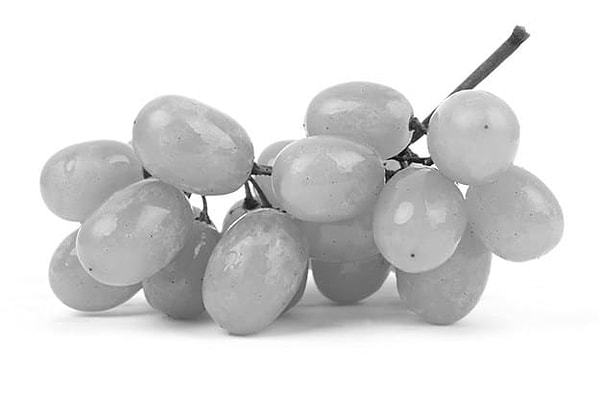 2. А на этой картинке красный или белый виноград?