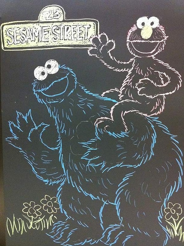 22. "Улица Сезам" штурмом берёт эту школьную доску: