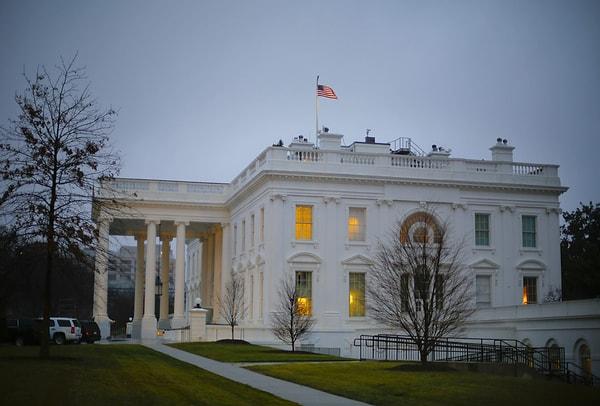 Beyaz Saray da bu ay, yasağın derhal yeniden yürürlüğe girmesi için ABD Yüksek Mahkemesi'ne iki başvuru yapmıştı.