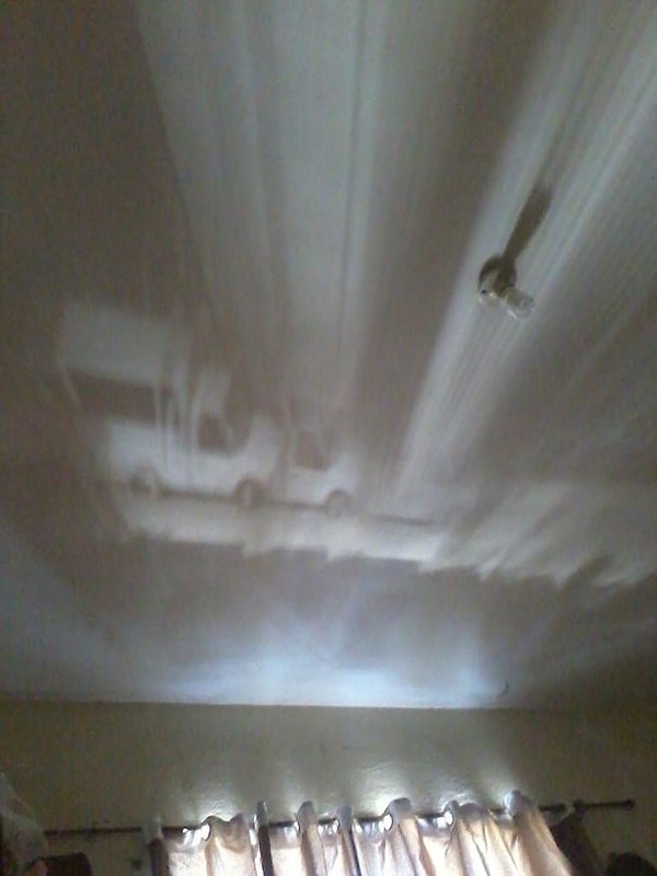 17. "Моя штора отбрасывает тень, похожую на колонну машин"