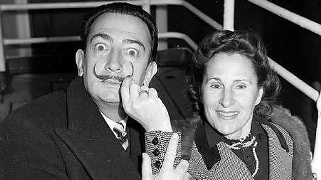 Vasiyetinde bütün mirasını İspanyol devleti ile Gala-Salvador Dali Vakfı'na bırakan Dali'nin, ilham perisi olarak gördüğü eşi Gala'dan çocuğu bulunmuyor.