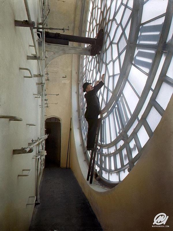3. Renklendirilmiş haliyle Big Ben saat kulesinin içinden bir görünüm, 1920.