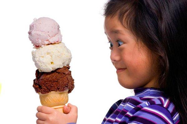 1. Çocukken üç top dondurma sizi dünyanın en mutlu çocuğu yapar.
