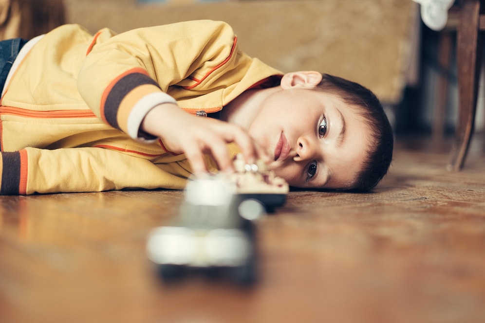 Kendinizi Onun Yerine Koyun: Otizmli Birinin Ağzından Hepimizin Duyması Gereken 11 Cümle