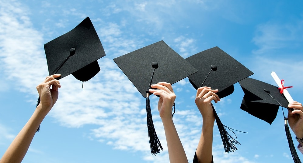 9 суровых жизненных моментов, с которыми придется столкнуться всем выпускникам ВУЗов