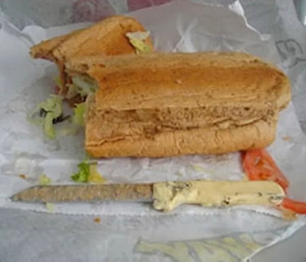 12. Это либо неудавшийся план убийства, либо самый эпический случай амнезии