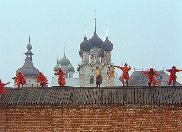 3. Эпизоды с Кремлем снимались в городе Ростове Ярославской области.