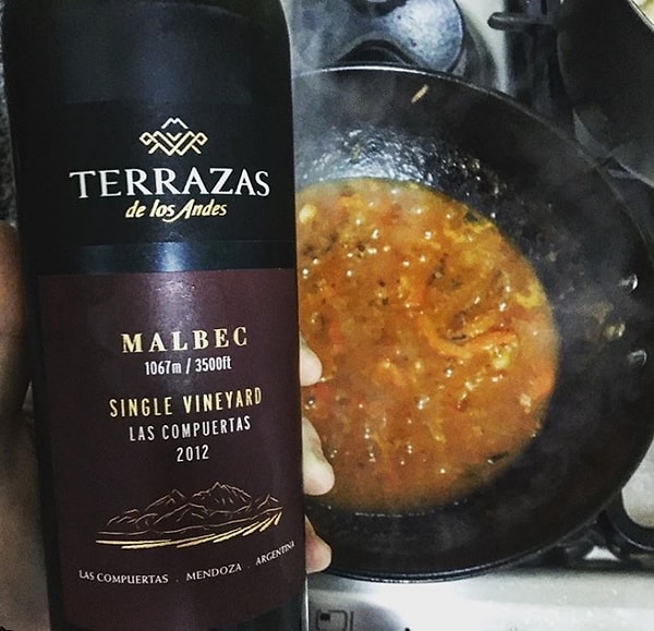 15. Если вы в поисках бюджетного варианта, то сделайте выбор в пользу Мальбек или Совиньон-блан.