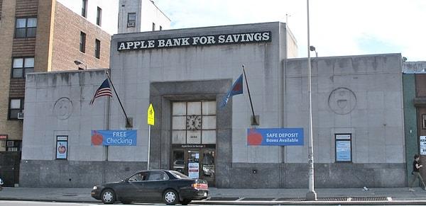 6. Harlem Savings Bank of New York, büyüyünce hem Harlem’in hem de New York’un dışında şubeler açtı.