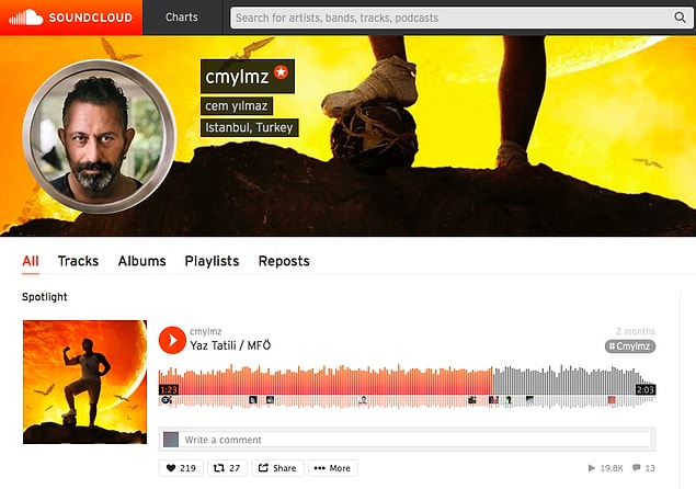 7. Kendi kayıtlarından oluşan bir Soundcloud profilinin olması.