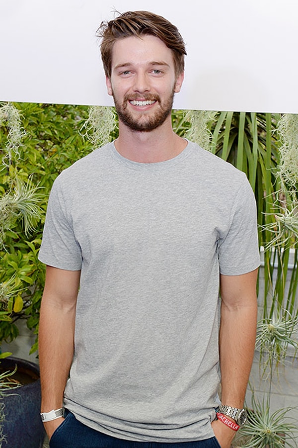 9. Парень пошёл по стопам отца: он не только модель, но ещё и актёр.