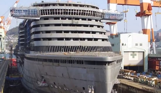 Timelapse Olarak Bir Geminin 0'dan Suya İndirilme Anına Kadar Geçen Muhteşem Yapım Süreci
