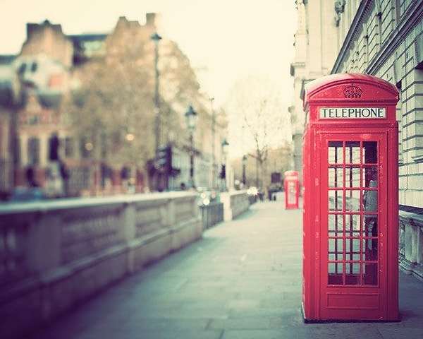 Вы обратились к другу-программисту, чтобы тот отследил телефон, с которого вам позвонили.