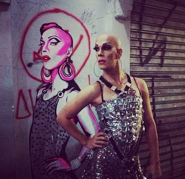 1. Вот и он сам... уже в образе!