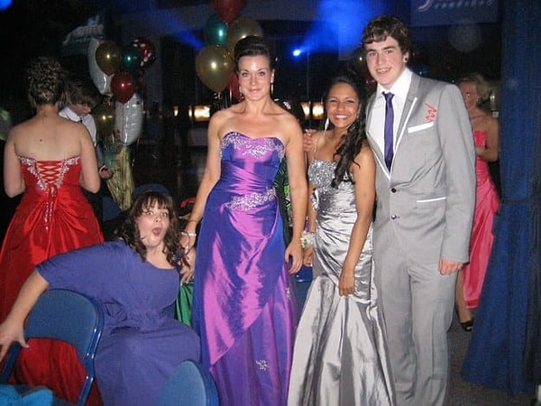 12. Падение на выпускном 😳