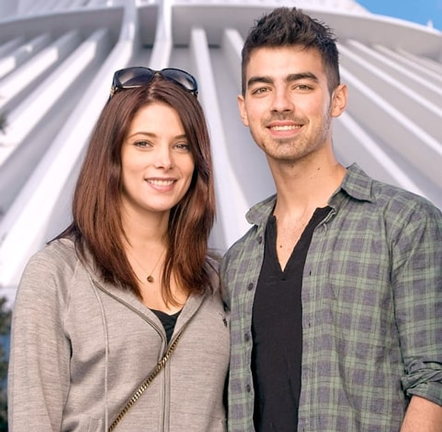 3. Joe Jonas, 2010 yılında Twilight’ın güzel oyuncusu Ashley Greene ile birlikte olduğunu açıklamıştı.