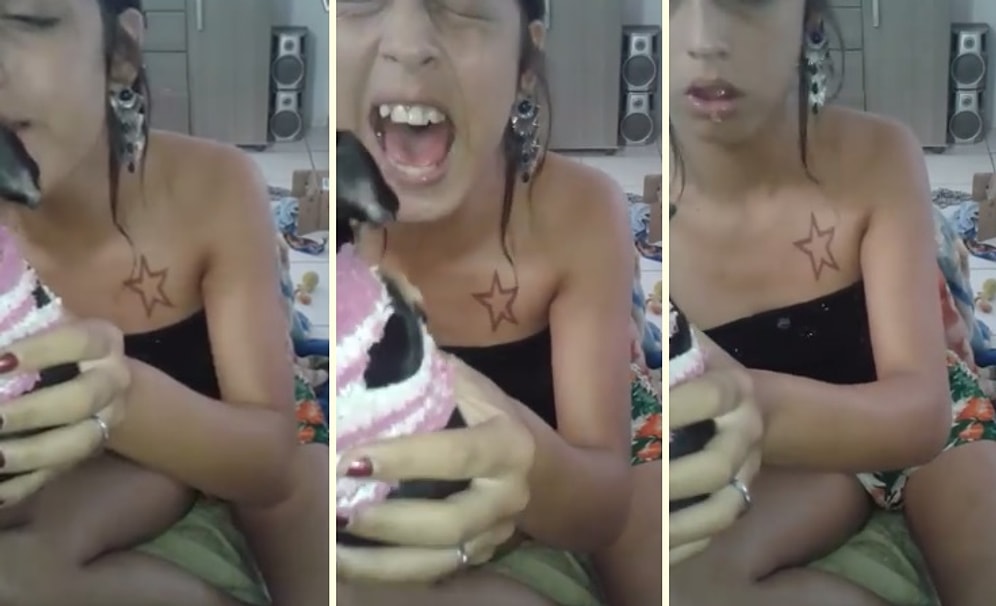 Kötü Sesiyle Şarkı Söyleyen Dostunun Ağzına Çişini Yapan Delikanlı Köpek