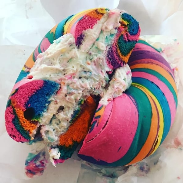 12. Радужный бублик 🌈