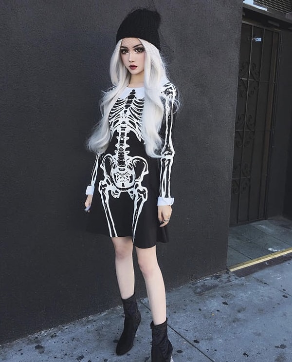 2. Встречайте Кину Шен, готическую Барби из Китая