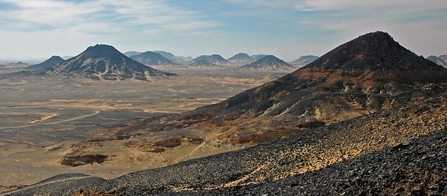 14. Kara Çöl (Black Desert), Mısır