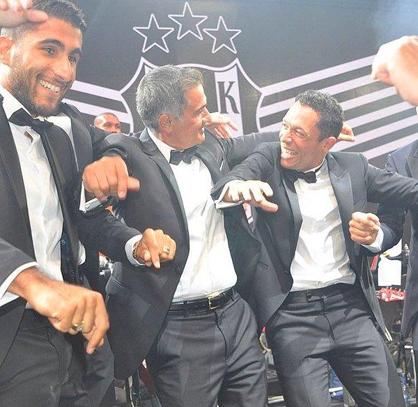 1. Funda Arar'ın sahne aldığı organizasyonda Beşiktaş camiası gönlünce eğlendi.