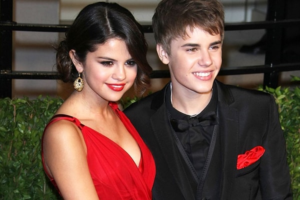 7. Джастин Бибер и Селена Гомес