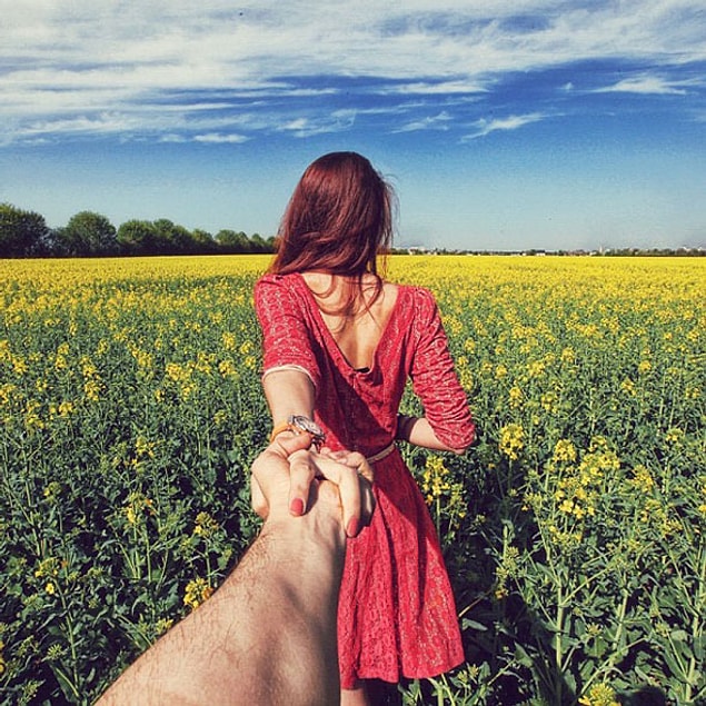 10. Ayrıca eşiniz Instagramlık fotoğraf çekmek isterken sizin şekilden şekile girmeniz gerekebilir; bunda bir şey yok. Hanımınızın prodüksiyon işlerinde mümkün olduğunda asistanlık yapmanız gerek.