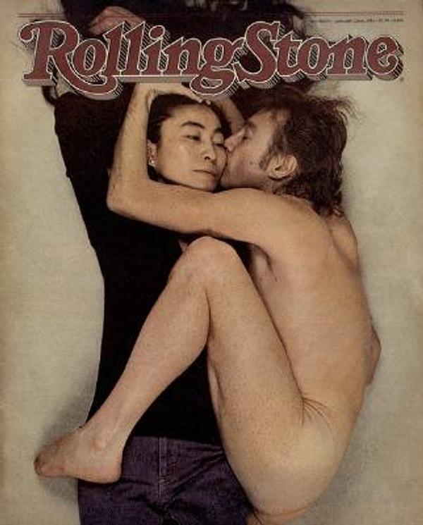 17. Portre fotoğrafçısı Annie Leibovitz'in Rolling Stones için ölümsüzleştirdiği Yoko Ono ve John Lennon öpücüğü: