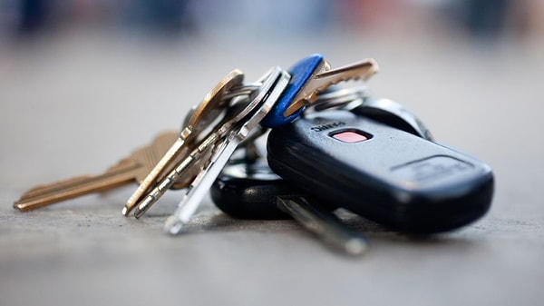 6. Какую из этих вещей вы постоянно боитесь потерять?