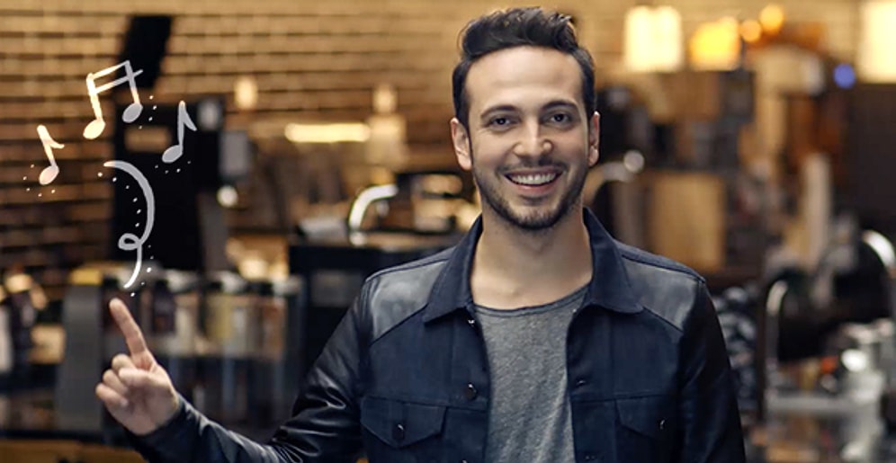 Oğuzhan Koç Kahve Almaya Gelenlere Paha Biçilemez Bir Sürpriz Yaptı!