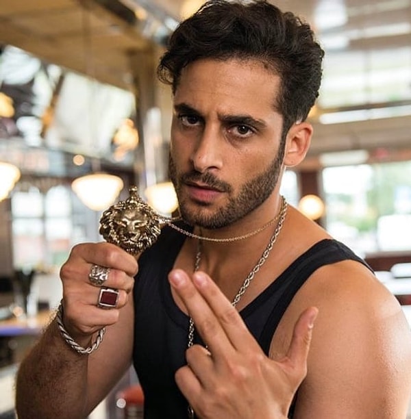 6. Карим Гюнс