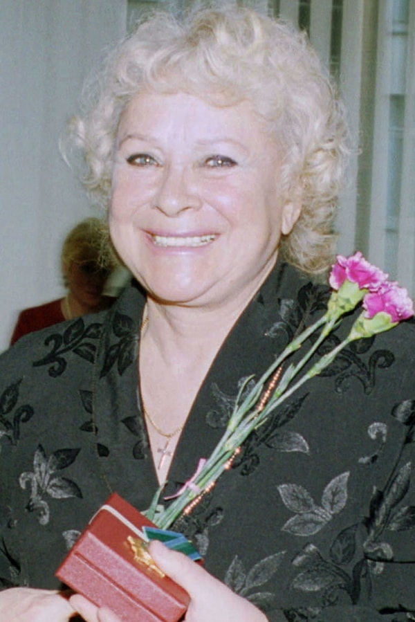 9. Тамара Миансарова четырежды была замужем, и каждый раз за человеком творческой профессии.