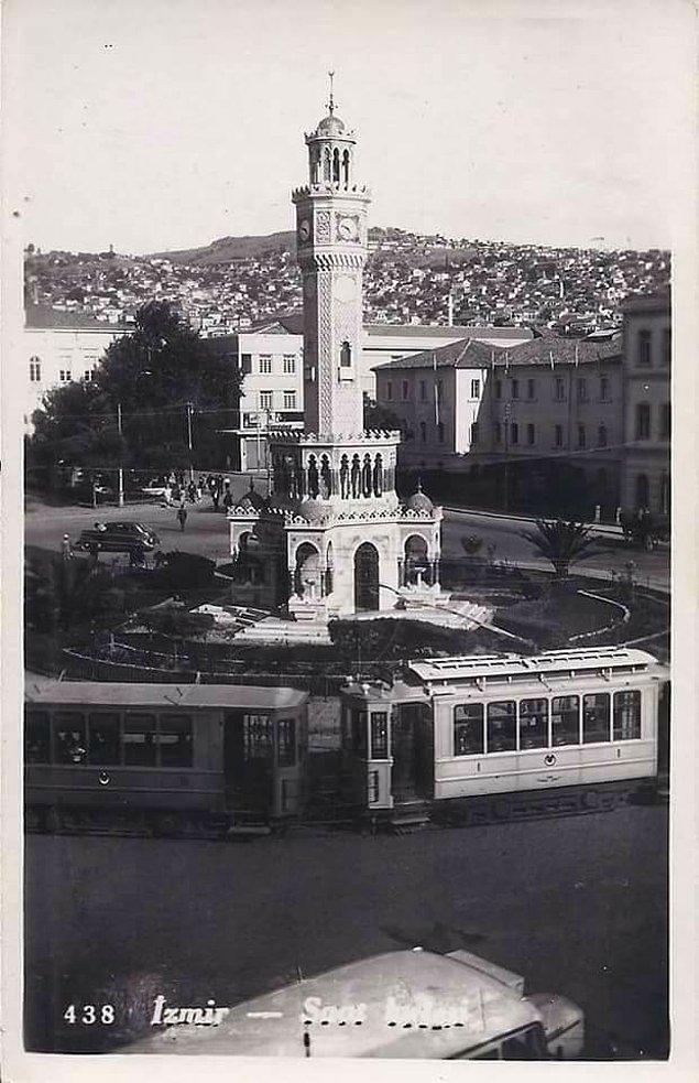 2. Konak Atatürk Meydanı, 1940'lı yıllar.