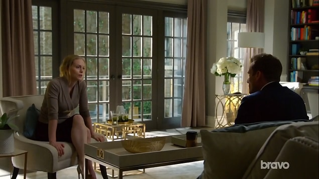 Suits'in en önemli karakteri Harvey, duygusal olarak sığınabileceği bir liman arıyor.