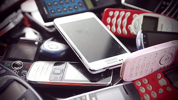 9. Выбери ретромобильник: