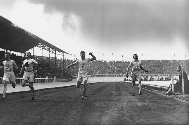 9. 1908 yılında Rus olimpiyat takımı, Olimpiyatlara 12 gün geç katıldı. Çünkü herkesin aksine Gregoryan değil Jülyen takvimini kullanıyorlardı.