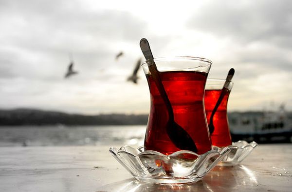 Çay bardağı çıktı!