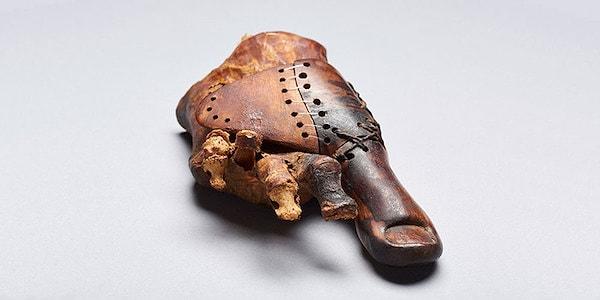 Mısır’da bulunan 3000 yıllık bir protez ayak parmağı
