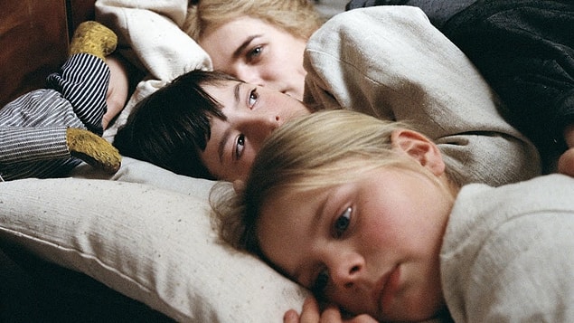 7. Fanny ve Alexander (1982) | IMDb 8.1