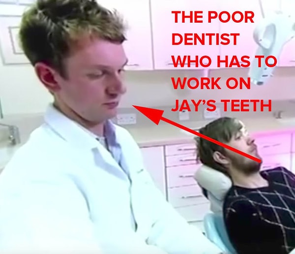 5. Чтобы исправить свою проблему, Джей появился в британской версии проекта "Я стесняюсь своего тела", где стоматолог знатно "поработал" с его гниющим (в прямом смысле слова) ртом.