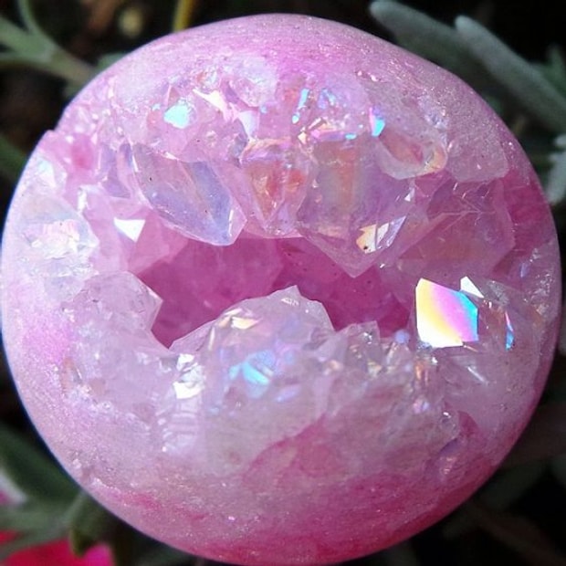 Pembe Kuvars