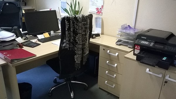 1. На первый взгляд рабочее место ничем не отличается от других подобных...