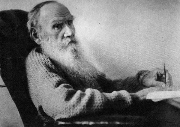 4. Lev Nikolayeviç Tolstoy