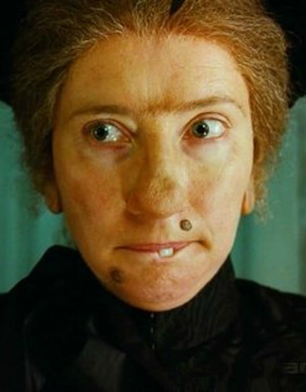 14. Эмма Томпсон - няня Макфи в "Моей ужасной няне"