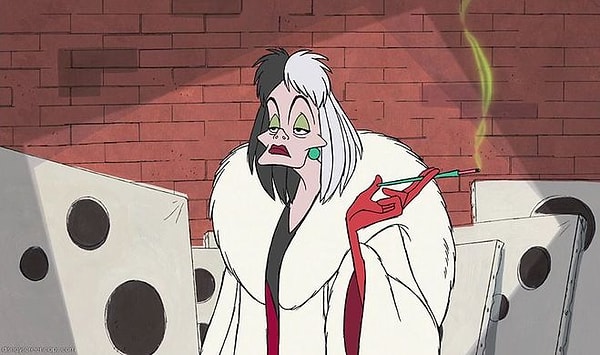 5. Круэлла де Виль (101 далматинец)