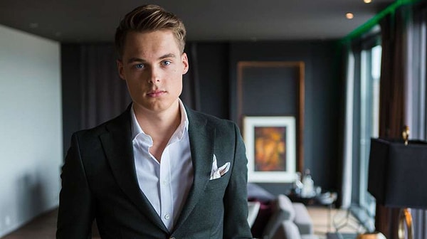 1. Простой парень или миллиардер?