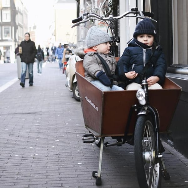 10. Амстердам - это мировая столица велосипедов