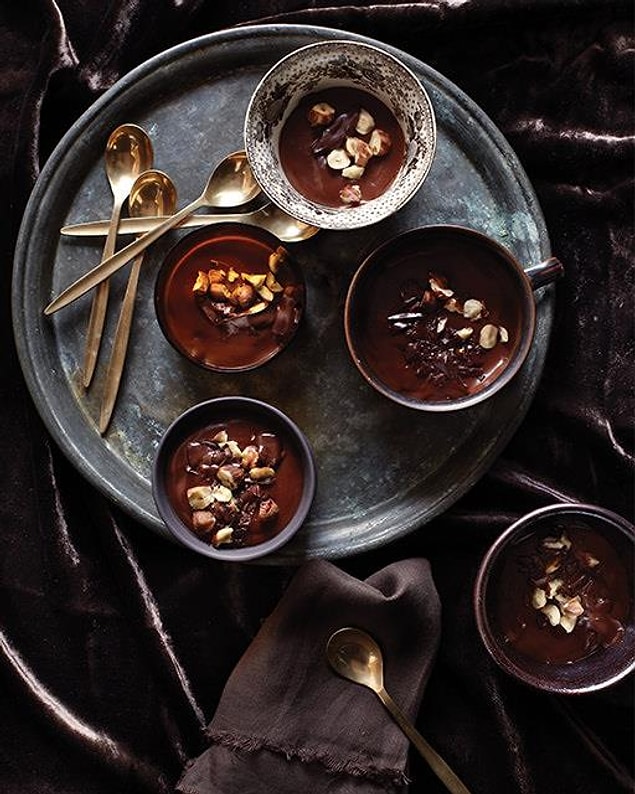 11. Ilık ılık puding yemeyi sevenler kimler?