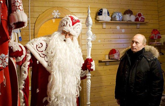 24. Rusya'nın Noel Babası, Ayaz Ata'yı Veliky Ustyug şehrinde ziyaret etti, 7 Haziran 2008.